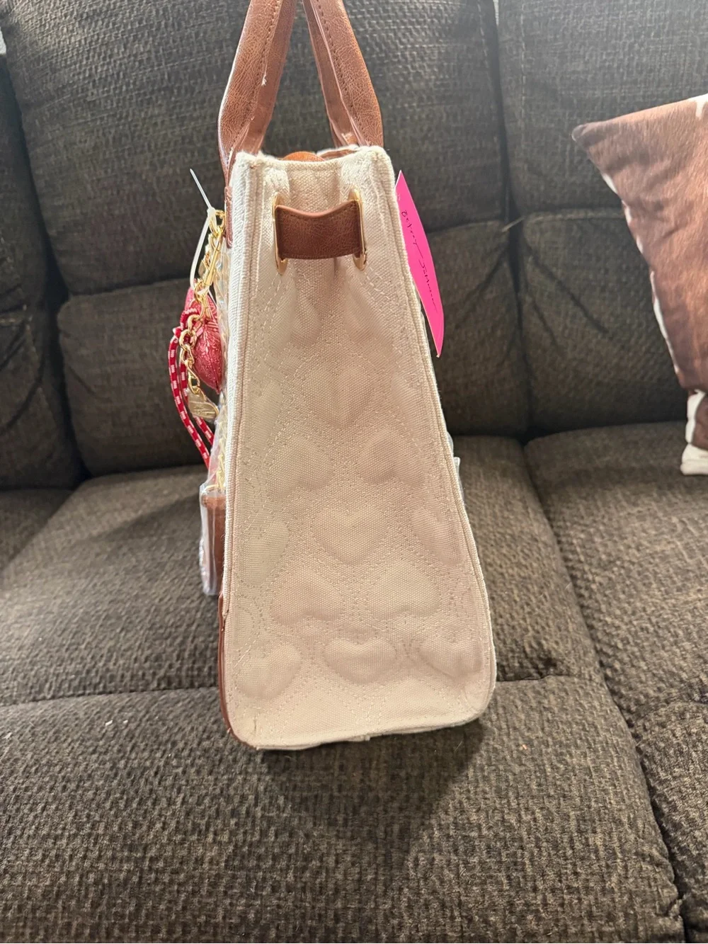 Betsey Johnson XOKIARA Quilted Heart Canvas Tote 🆕